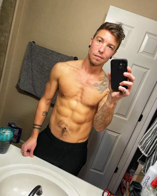 Slow going but finally building the chest I’ve always wanted 💪