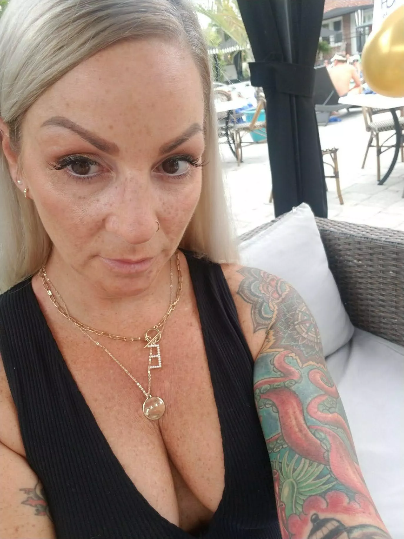 So many freckles! Let's play a game!