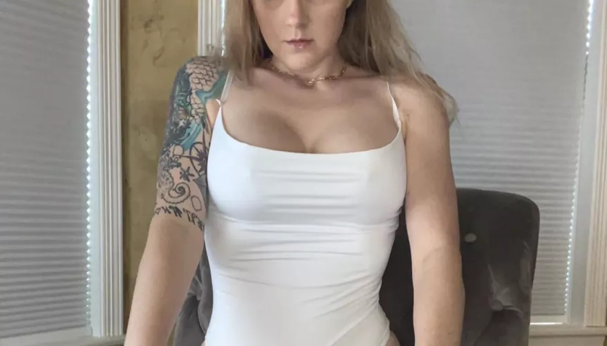 Softest top ever. I always forget I’m not wearing a bra lol