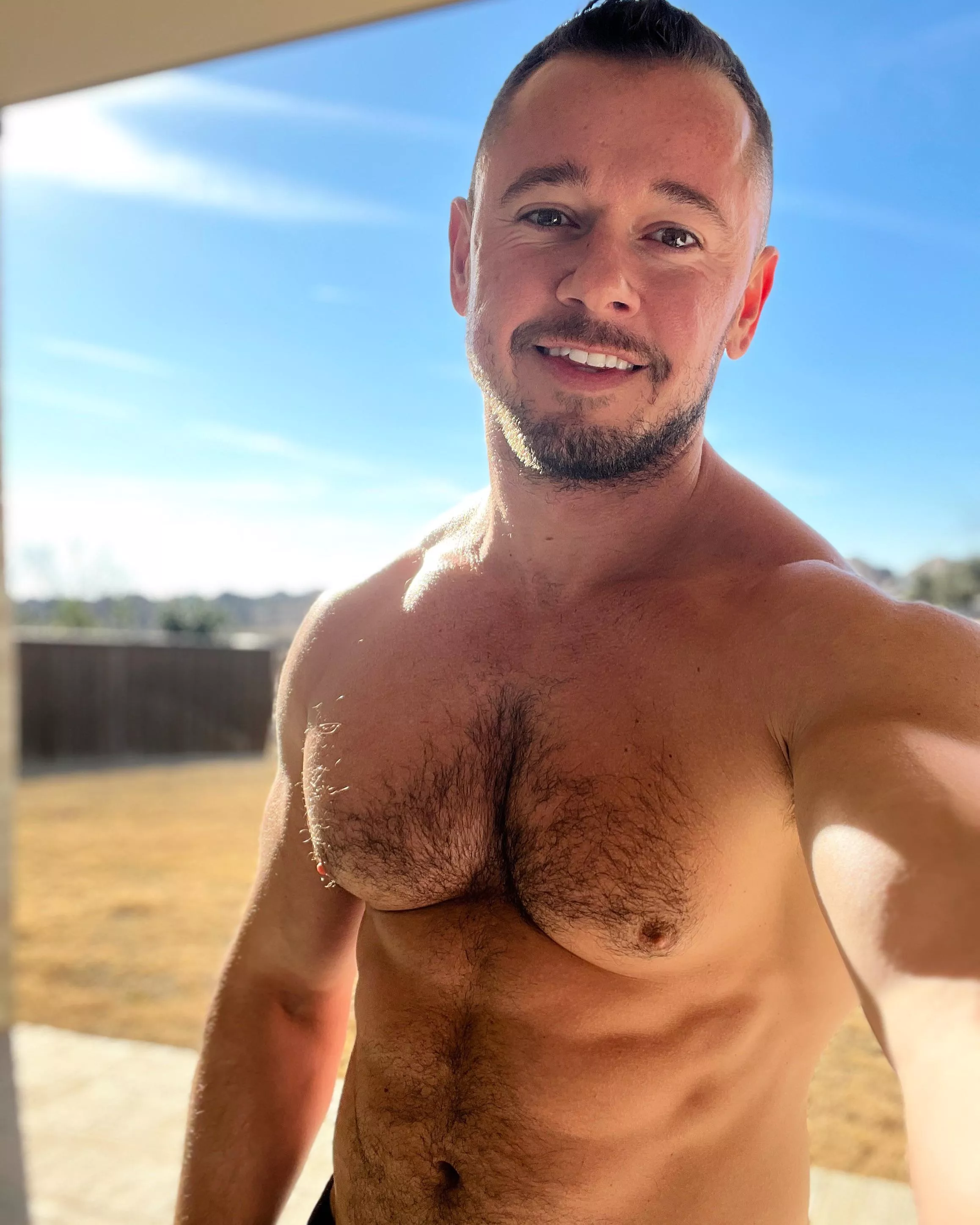 Such a beautiful day!!!! Happy Saturday! I hope you’re having a wonderful weekend 🤗