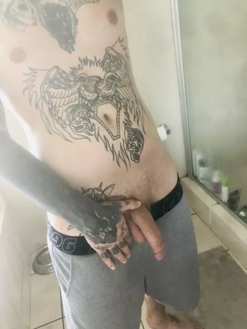 Tattooed and lonely 😩