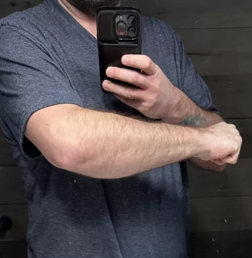 Thicc forearm