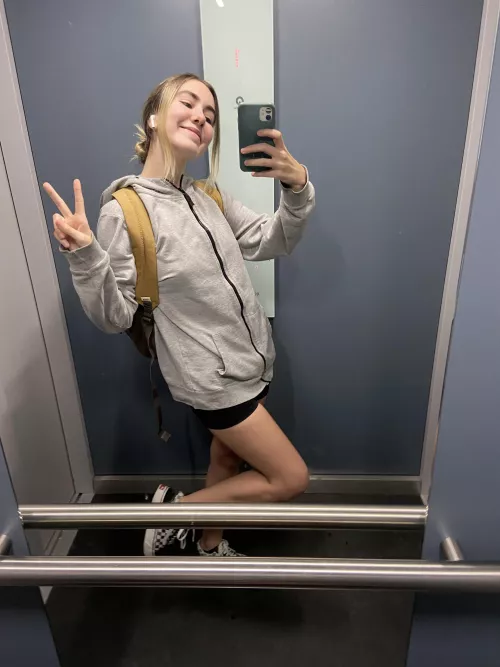 today I went to connect with nature and listen to music, life is good F20