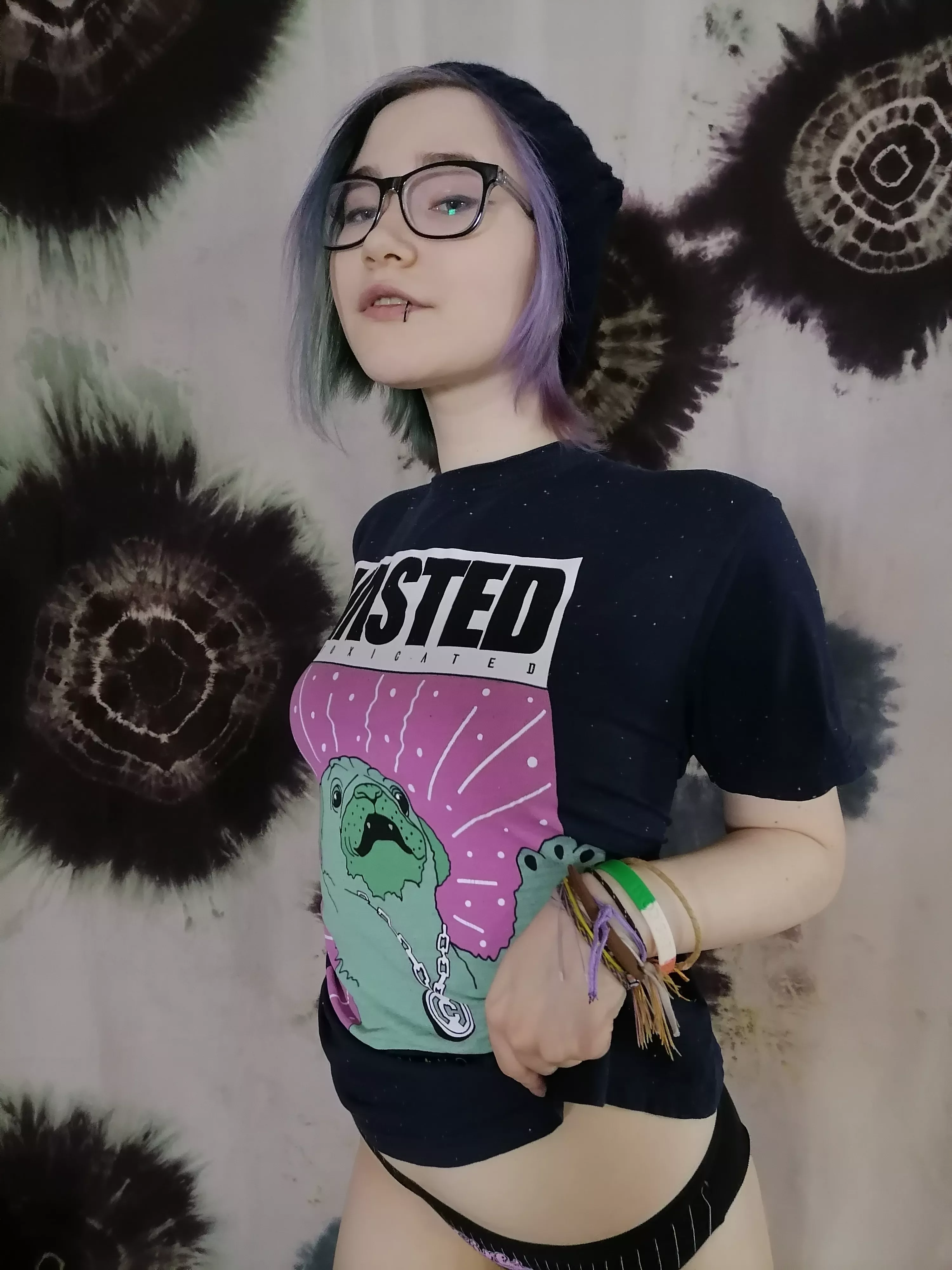 What about pale teasing girl? 💕😝