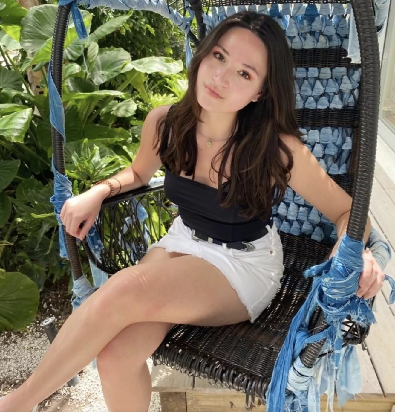 What do you think about those legs ?