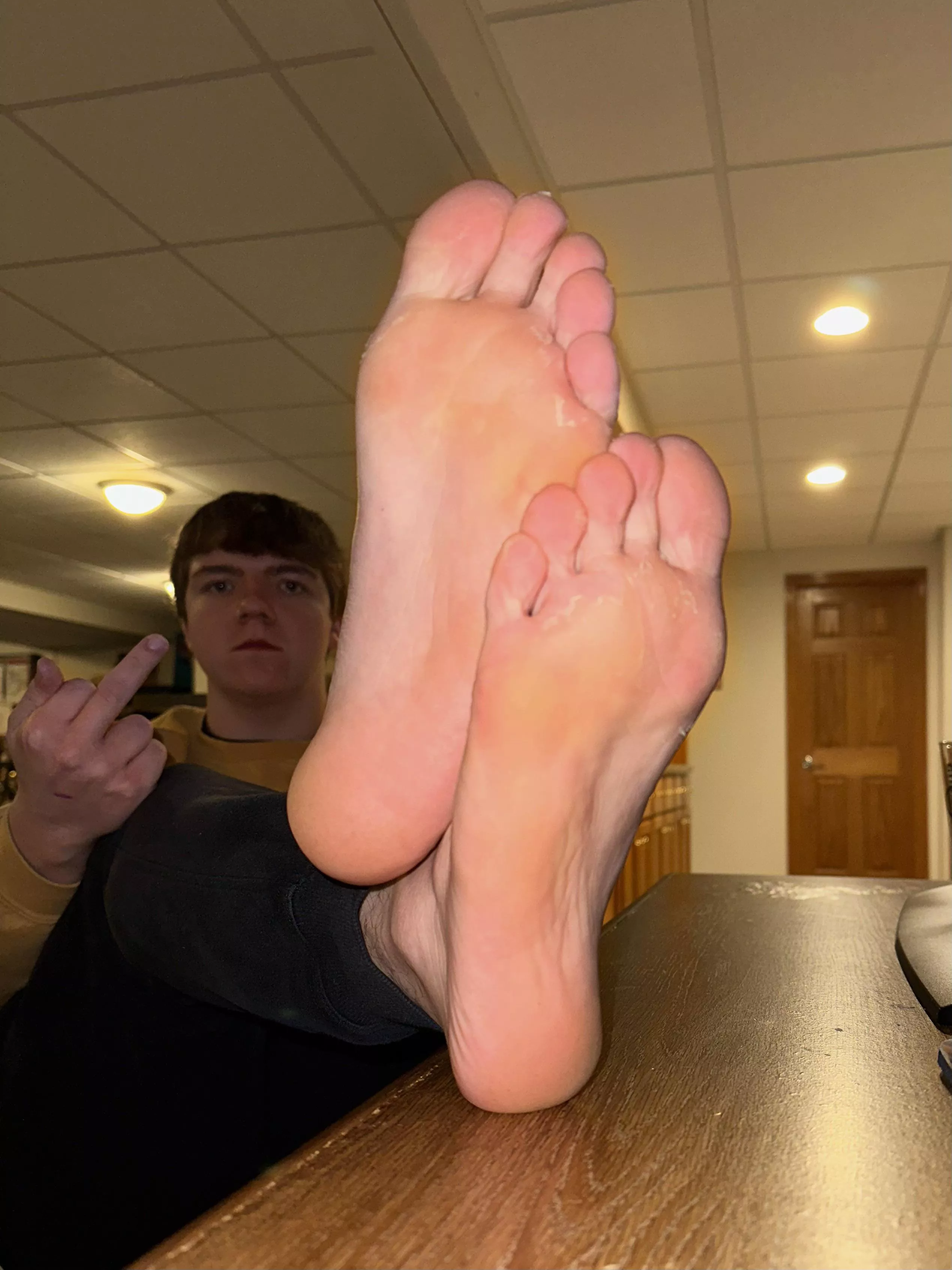 What would you do with my feet?😏