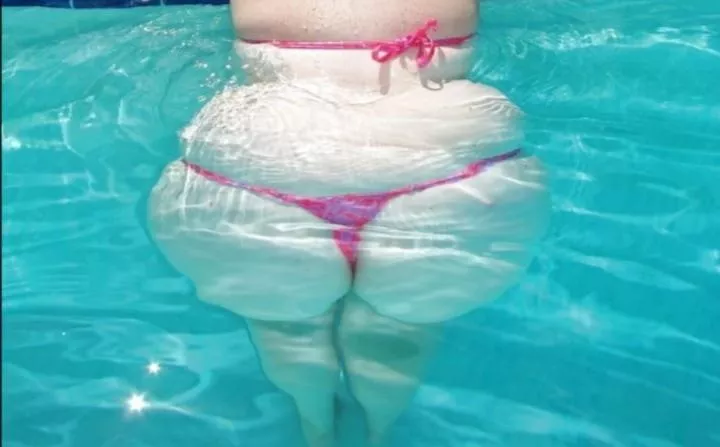 wife in pool