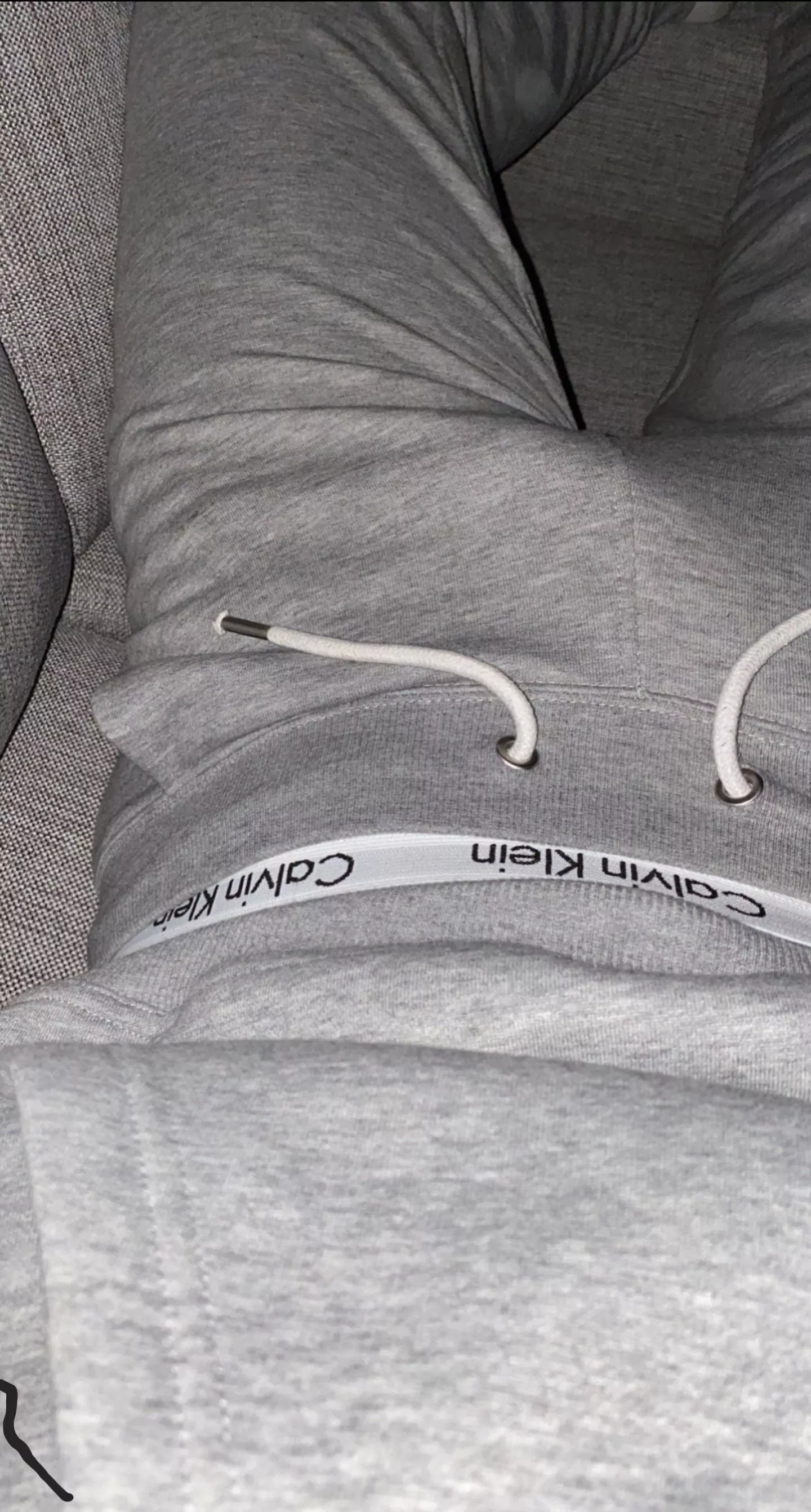 21 straight curious chilling in my calvins, hmu with face and asl while my gf is at work, snap onni.mikael