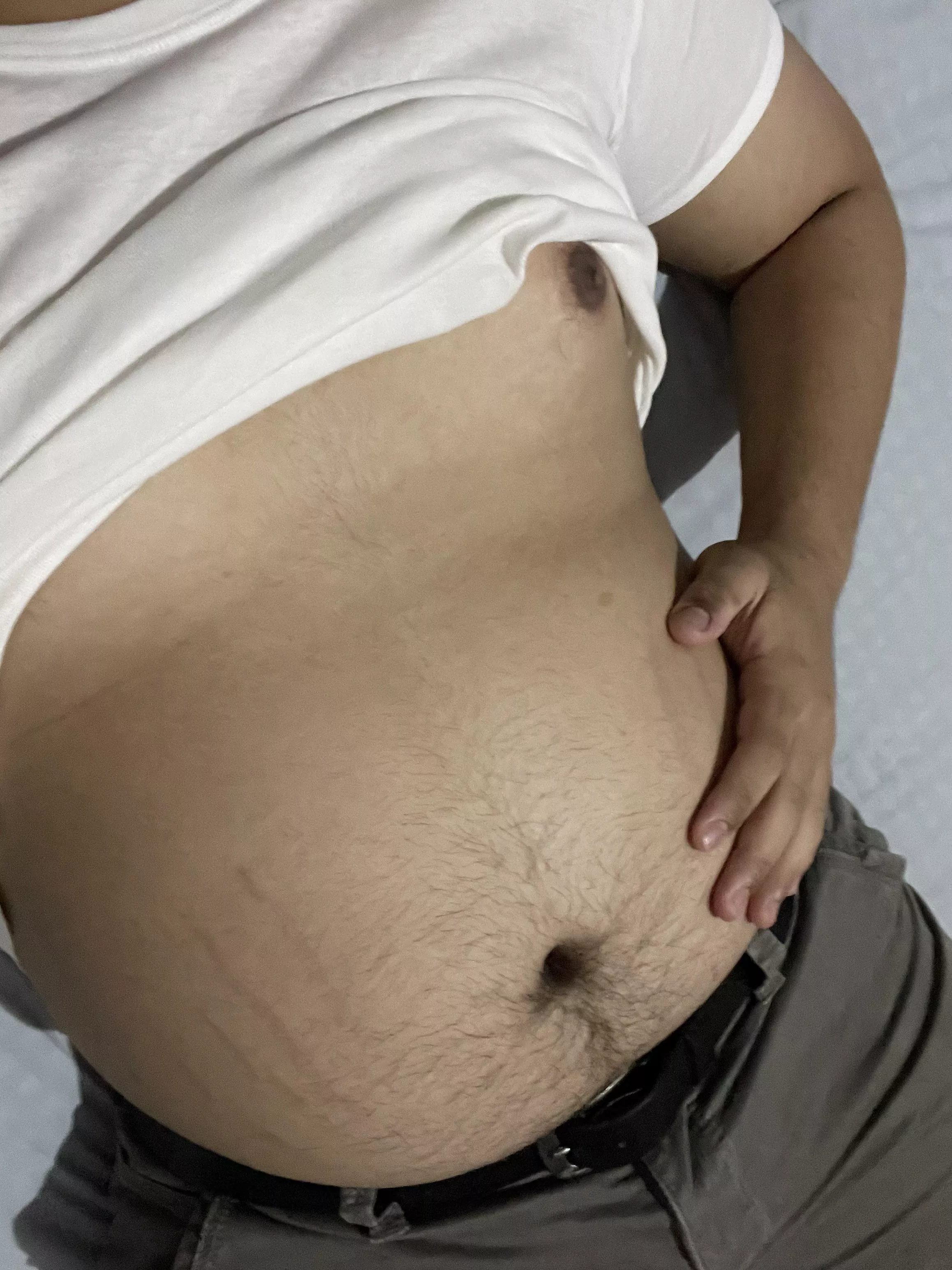21m fat with stretch marks :))