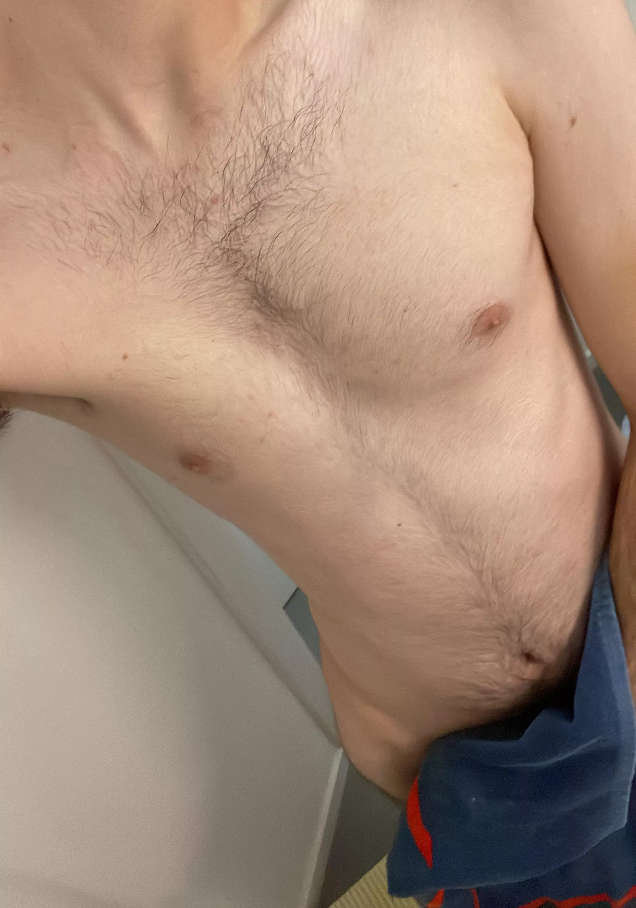 22 hung otter, into hung+ jerking+ or bottoms+ sc: James21otterb