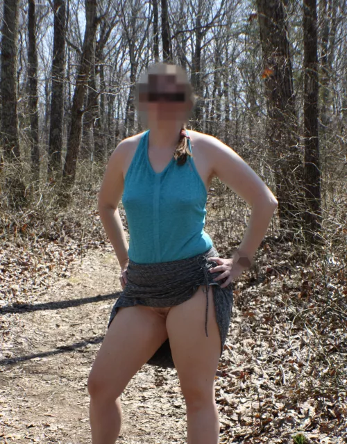 30's [F] no panties either