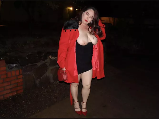 38 y/o mom having a good night