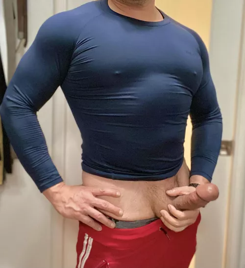 46 (M) it’s leg day today, if I’m lucky a third leg day as well