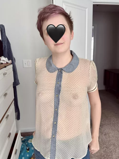 🖤 About to leave the house…did I forget something? 🖤