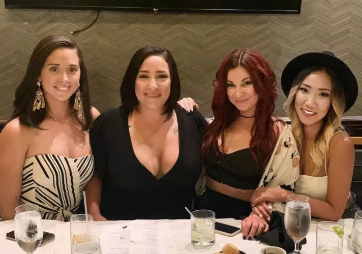 All👀on the chubby one