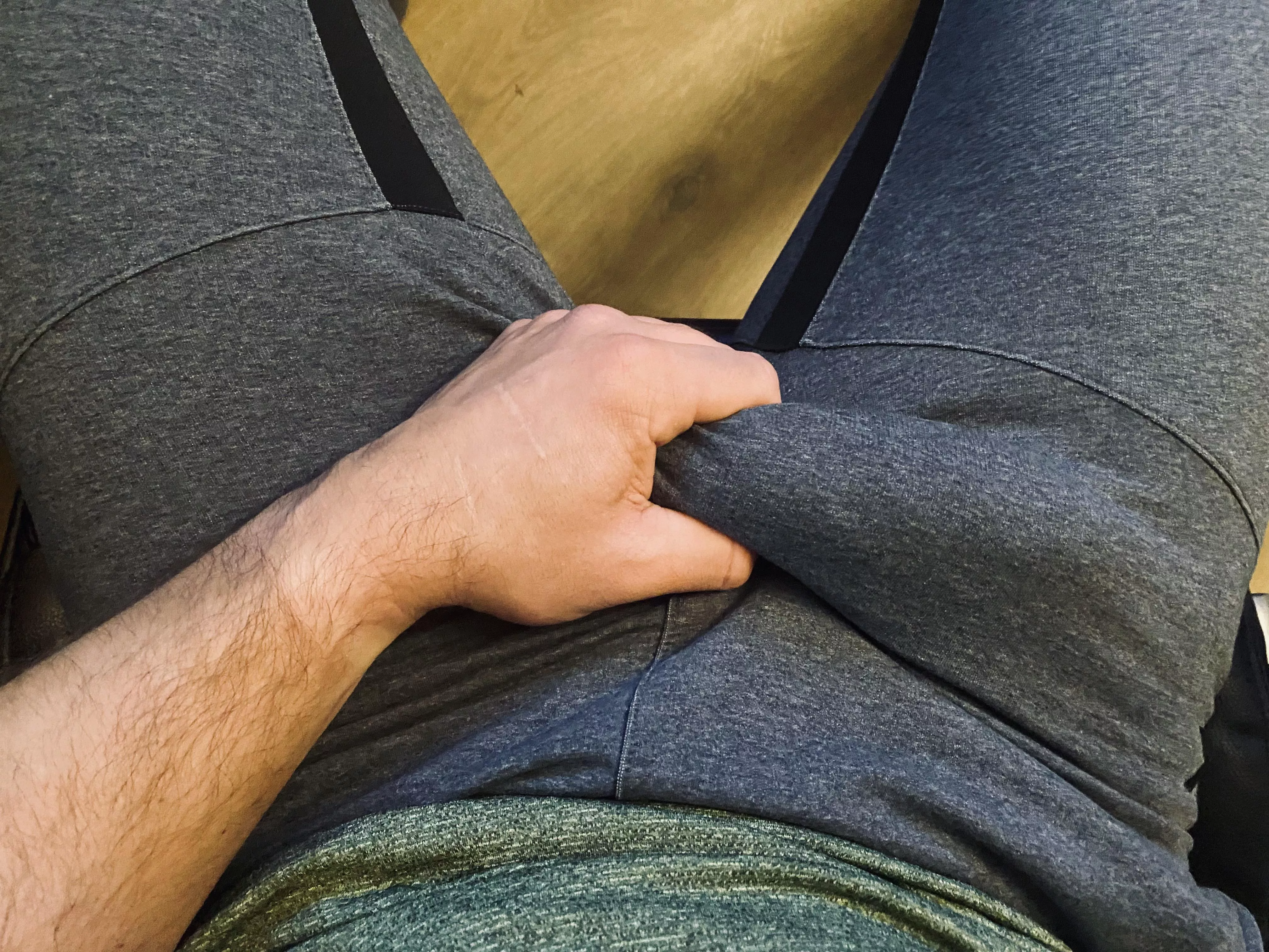 Another day, another chance to show off my bulge at the gym