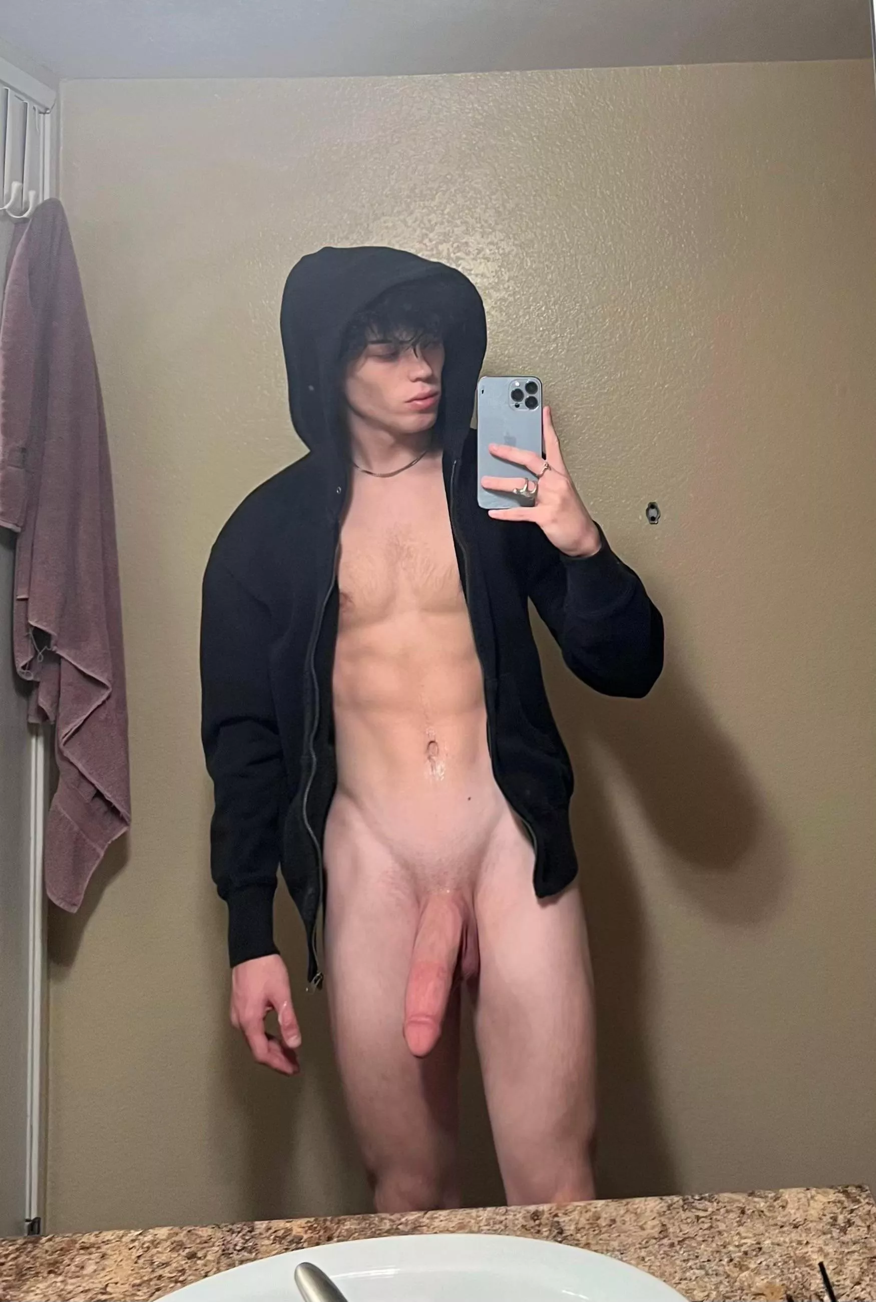 Bro, I need a hand (27)