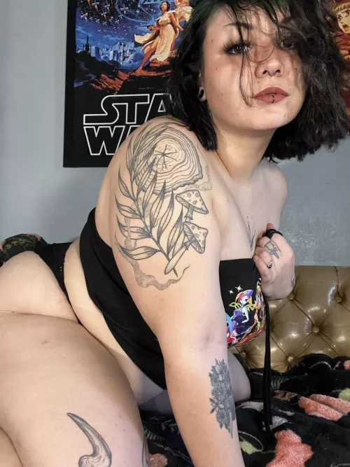 can I be your cozy gamer gf? [f]