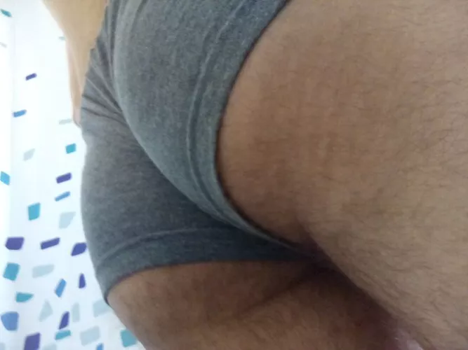 Cute hairy ass 🍑