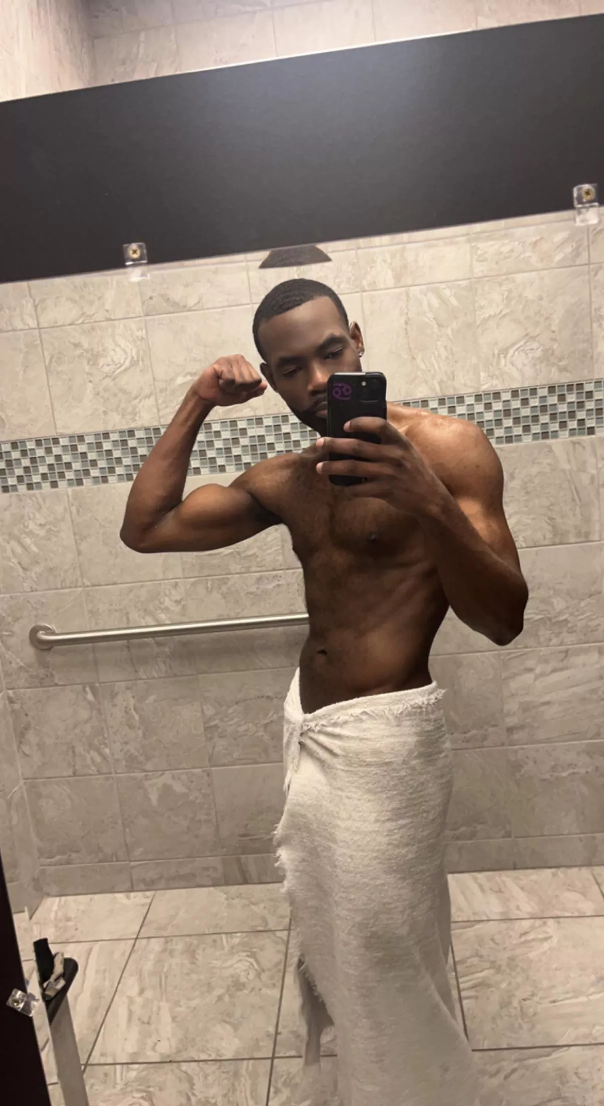 Definitely need to be back in the gym today 😩