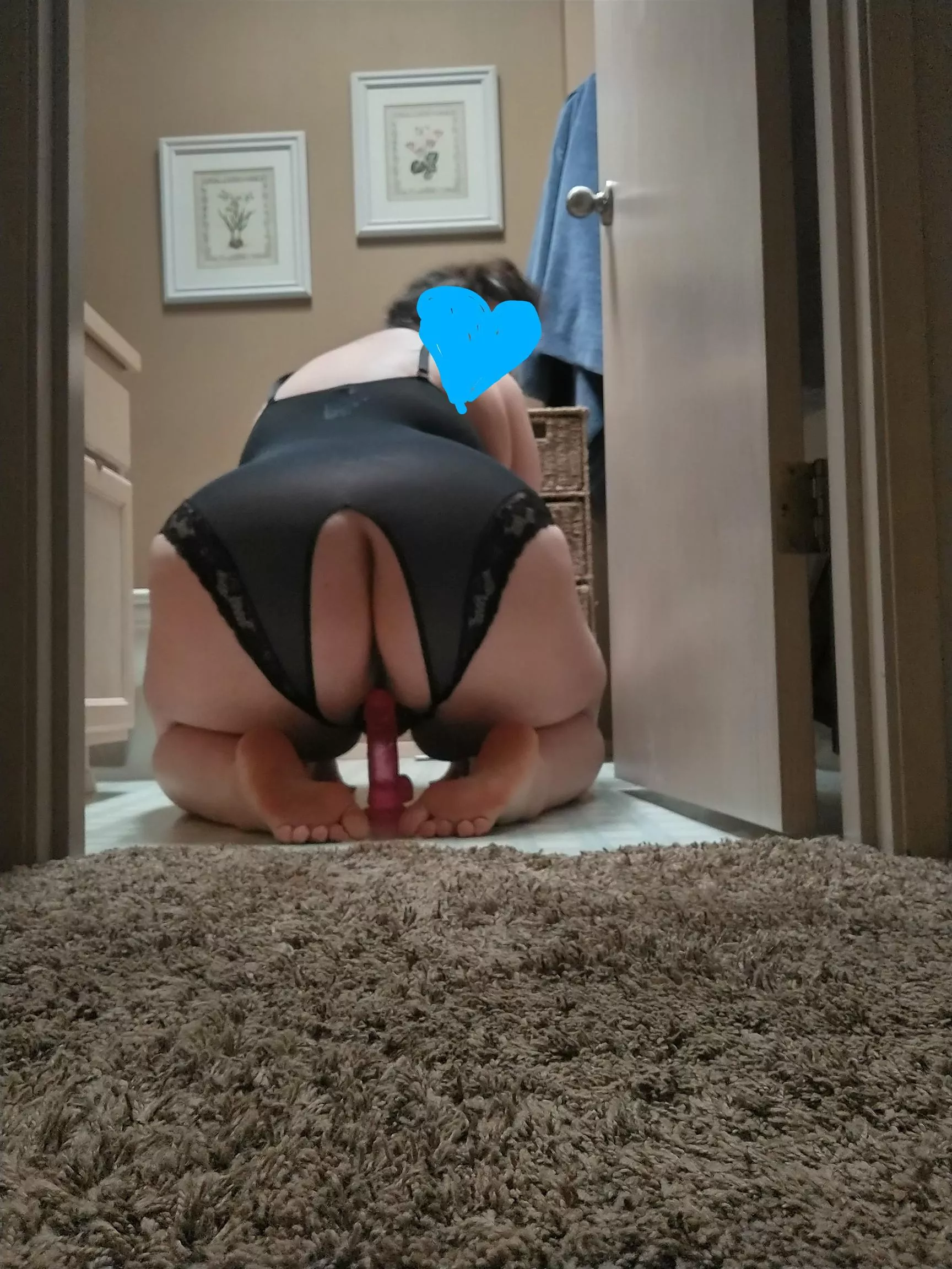 Dildos with suction cups 😍 am I right?