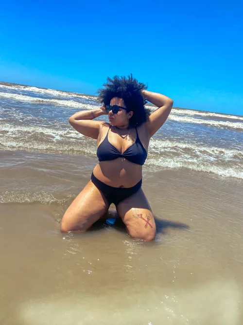 Do I look hot in bikini?