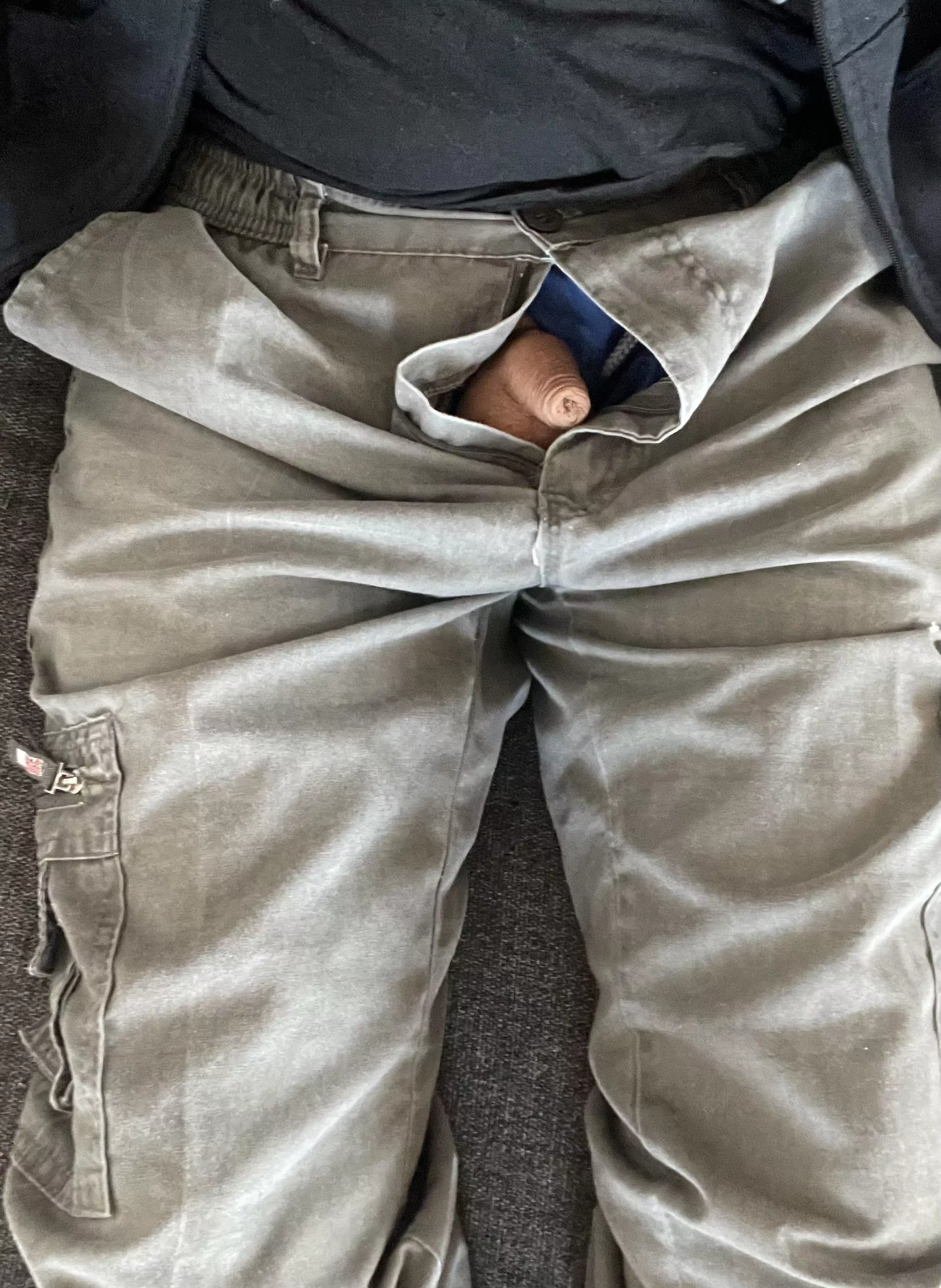 Do you spot a cock in this pic?