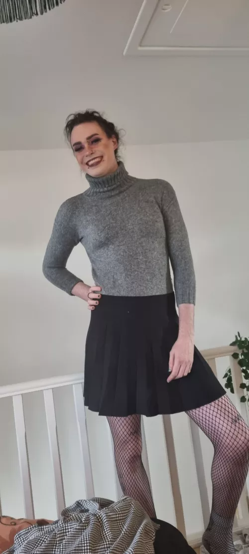 Does tall have its charm? I'm like 205cm.. 😳🥺