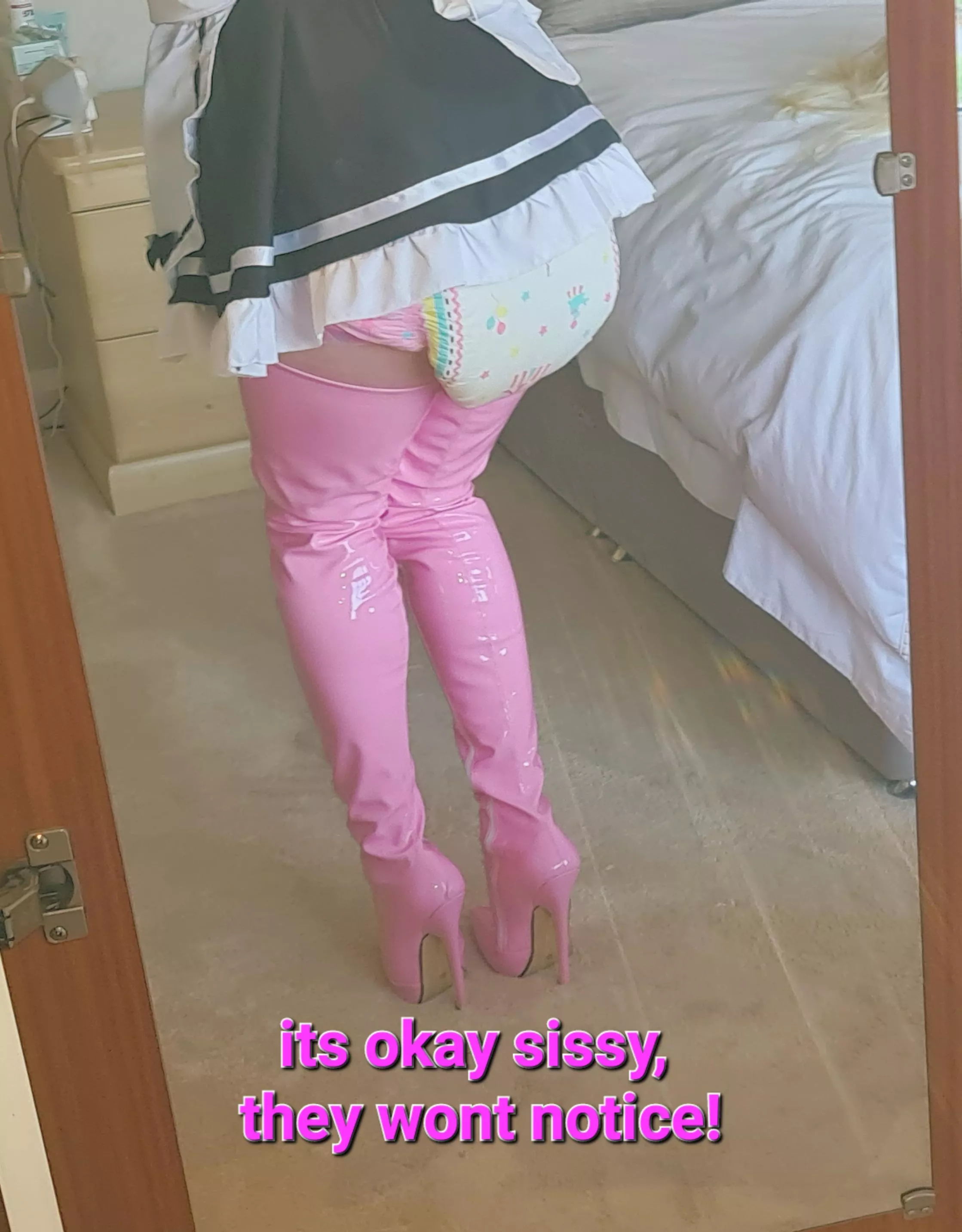 dumb sissy wears her toilet