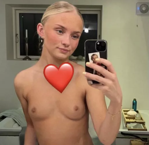 [F, 18, 155cm, 50kg] Love ❤️