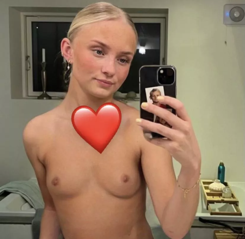 [F, 18, 155cm, 50kg] Love ❤️