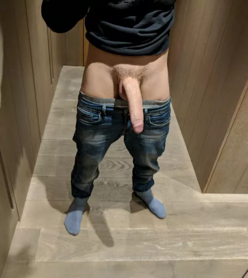 found out my brother is bigger so need an ego boost lol