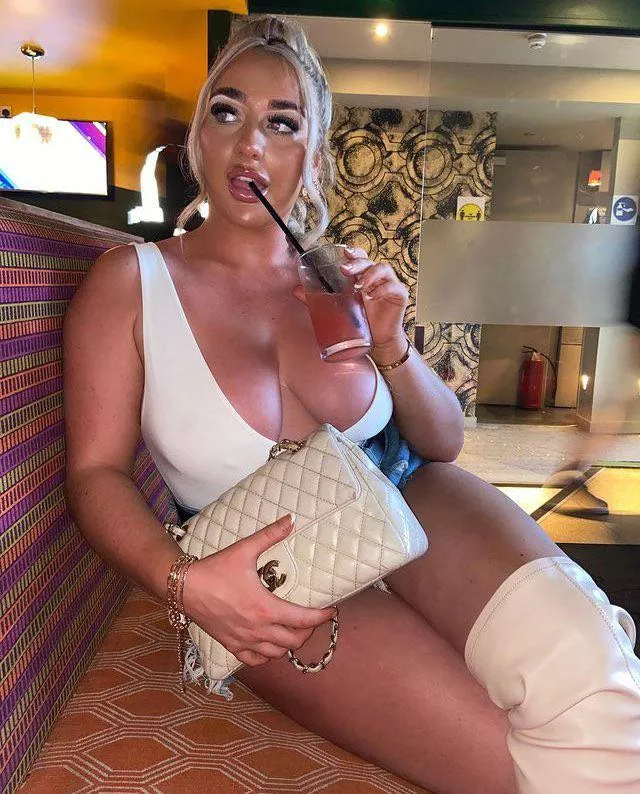 Gotta love a larger chav