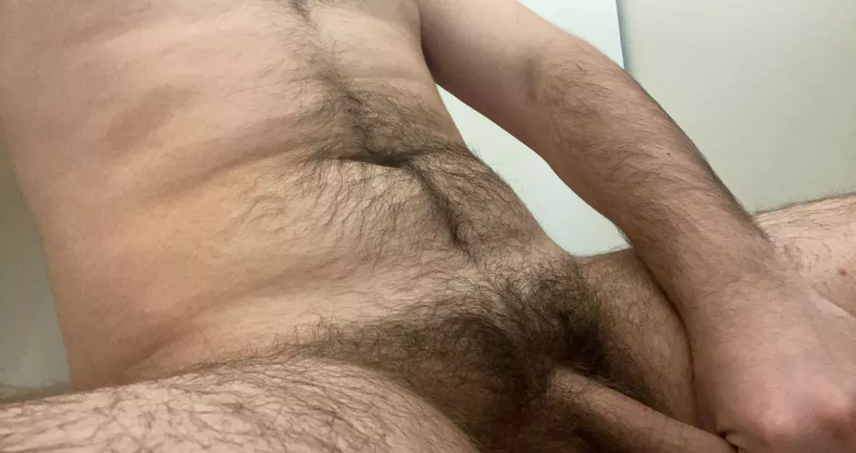 Hairy Jewish frat boy bush