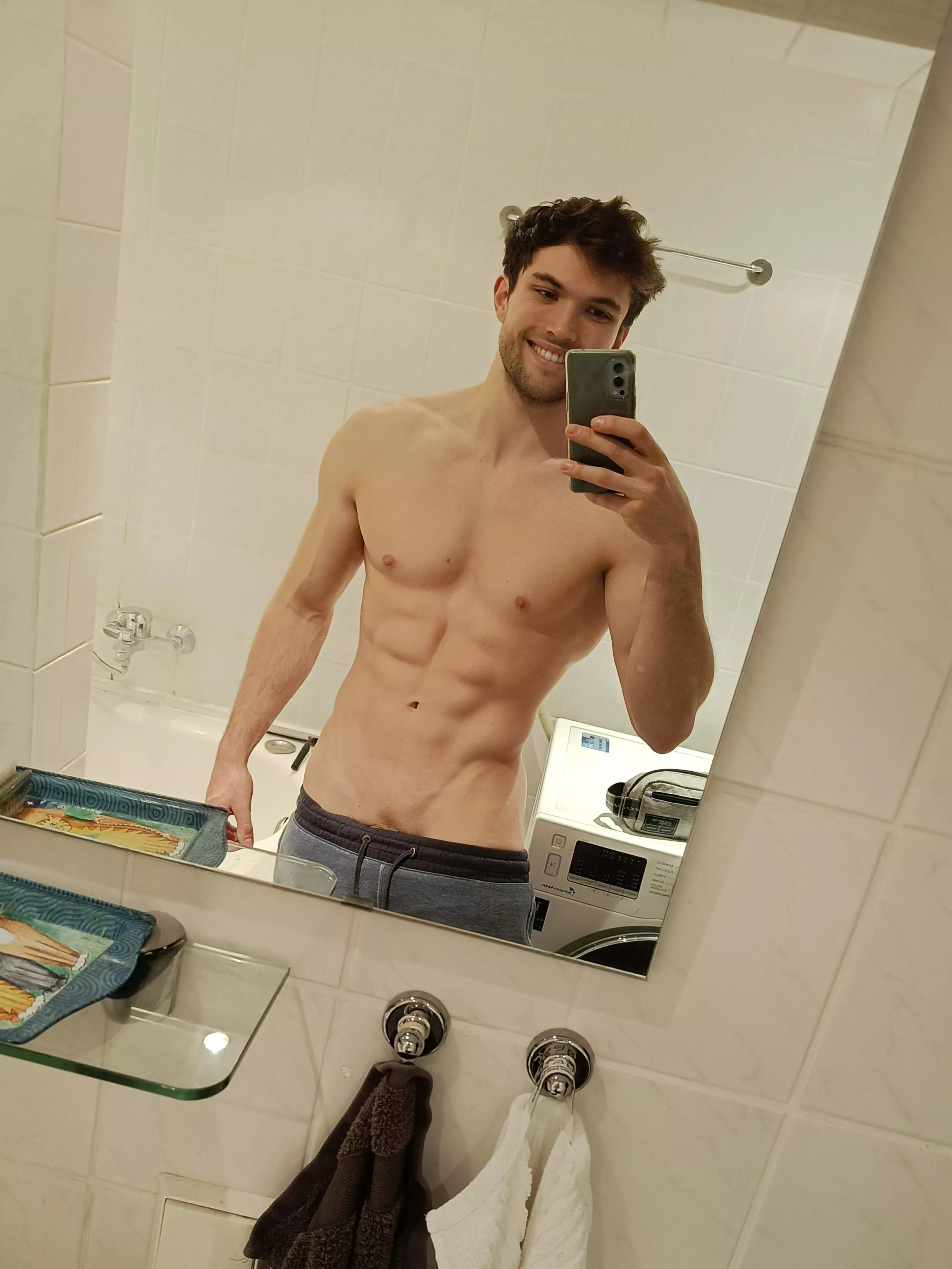 Helped my friends move... How would you thank me for the help 😏