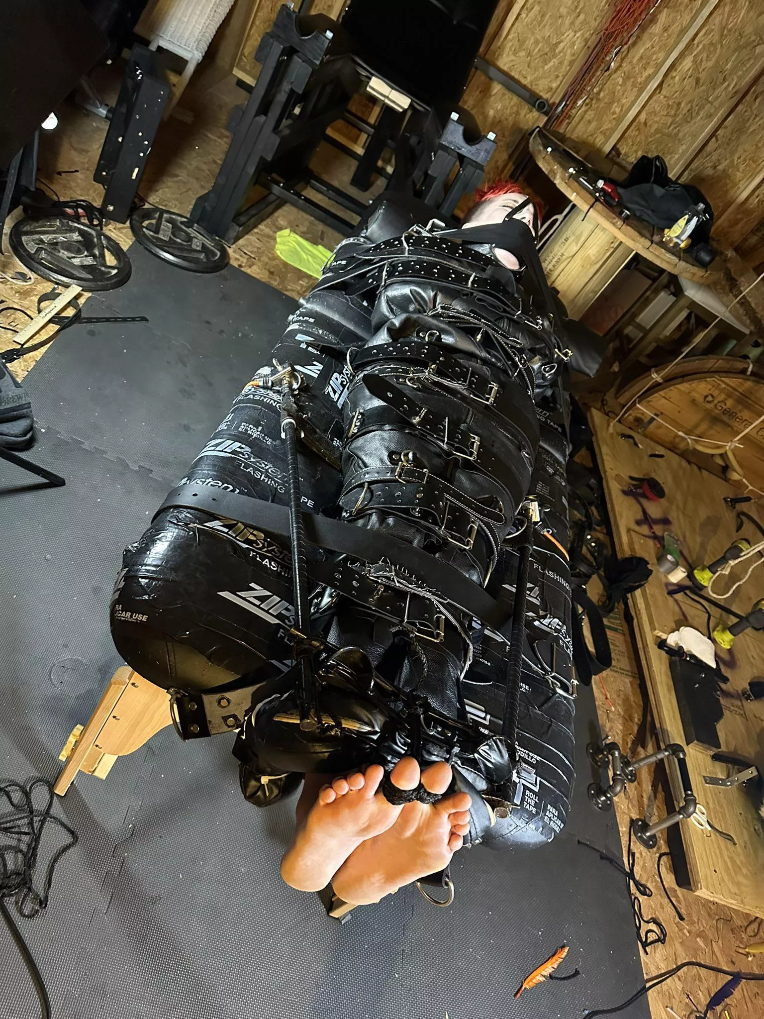 I did my first professional bondage porn shoot last week 🖤