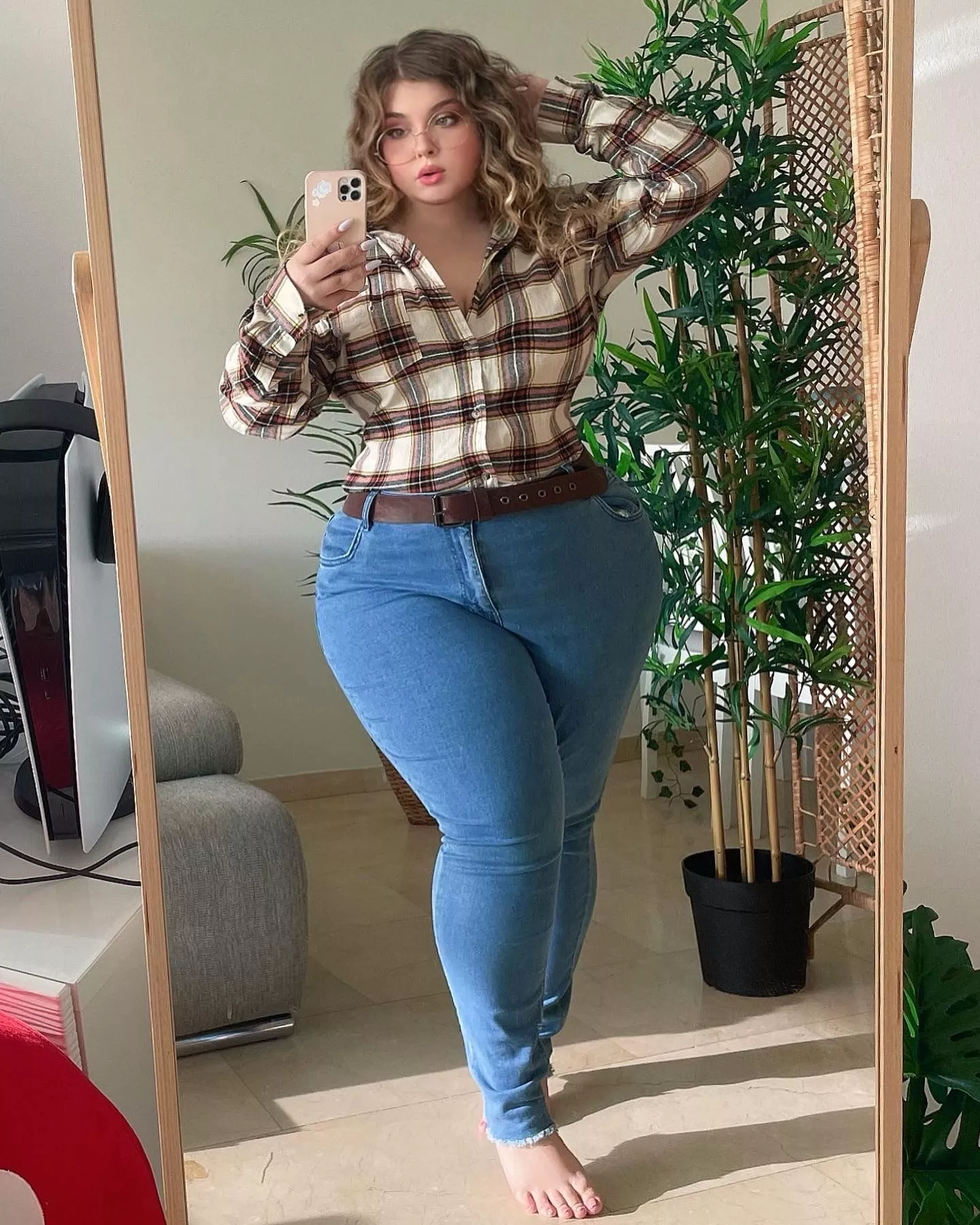 I like the way I look today, although, to be honest, I like all my outfits