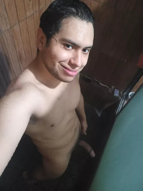 i like to show when i get horny?? are you horny. ?