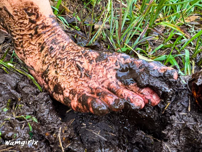 I love the feeling of mud between my toes x