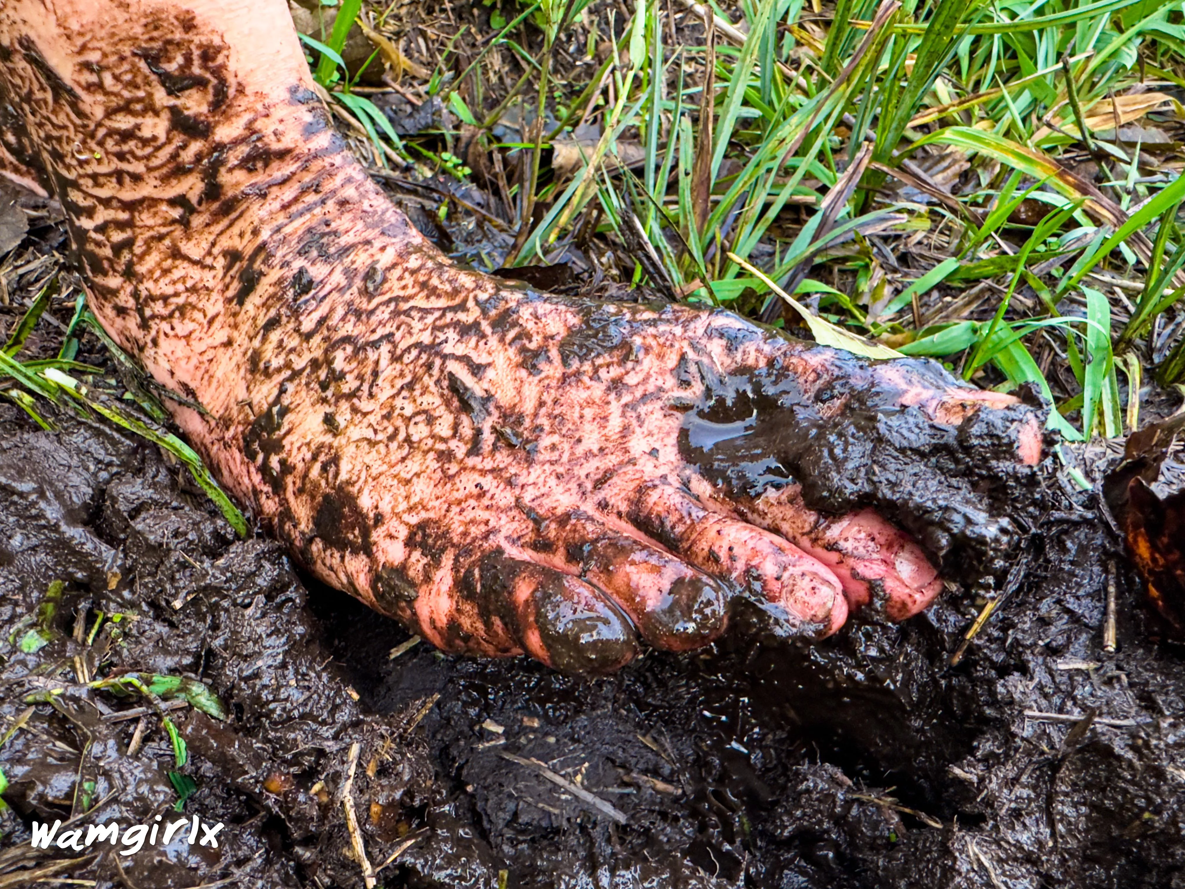 I love the feeling of mud between my toes x