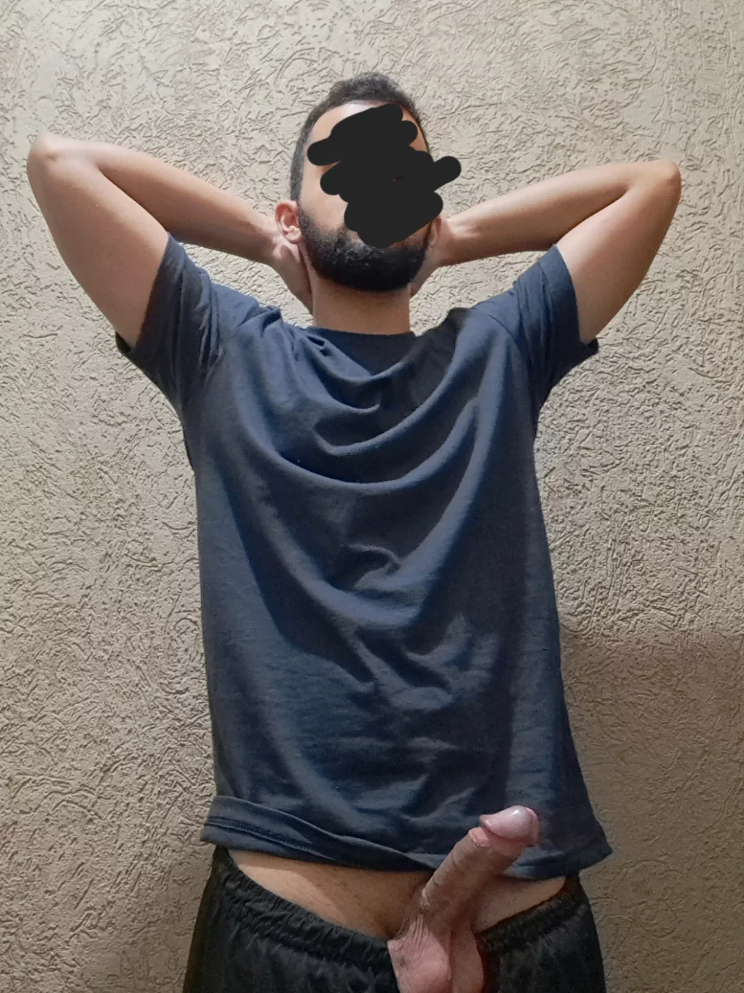 I'm going to sleep, anyone want to help me? 🫣😏