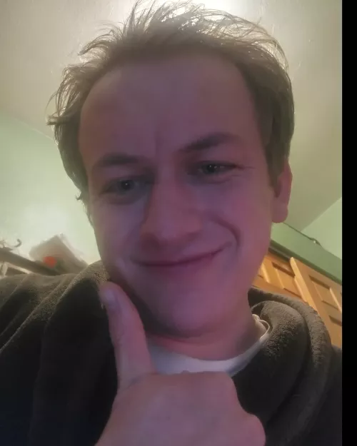 I'm playing on my PlayStation 2 tonight. 🤗. PM's open. 🤗