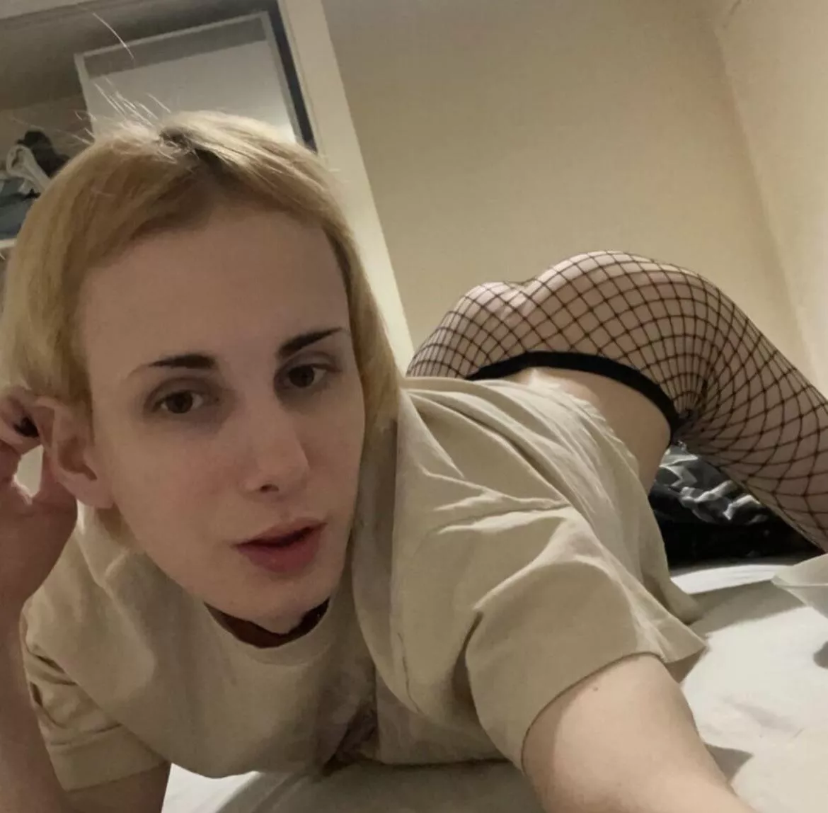 Imagine I made you wear my fishnets and humiliated you infront of your friends 🥰