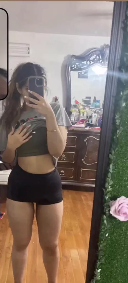 Indian thot here to serve a racist bwc