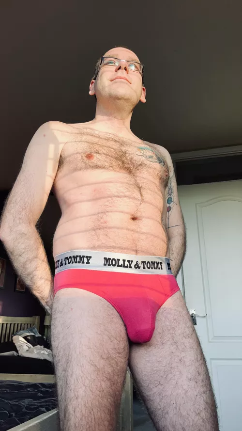 It’s a cold but sunny start today