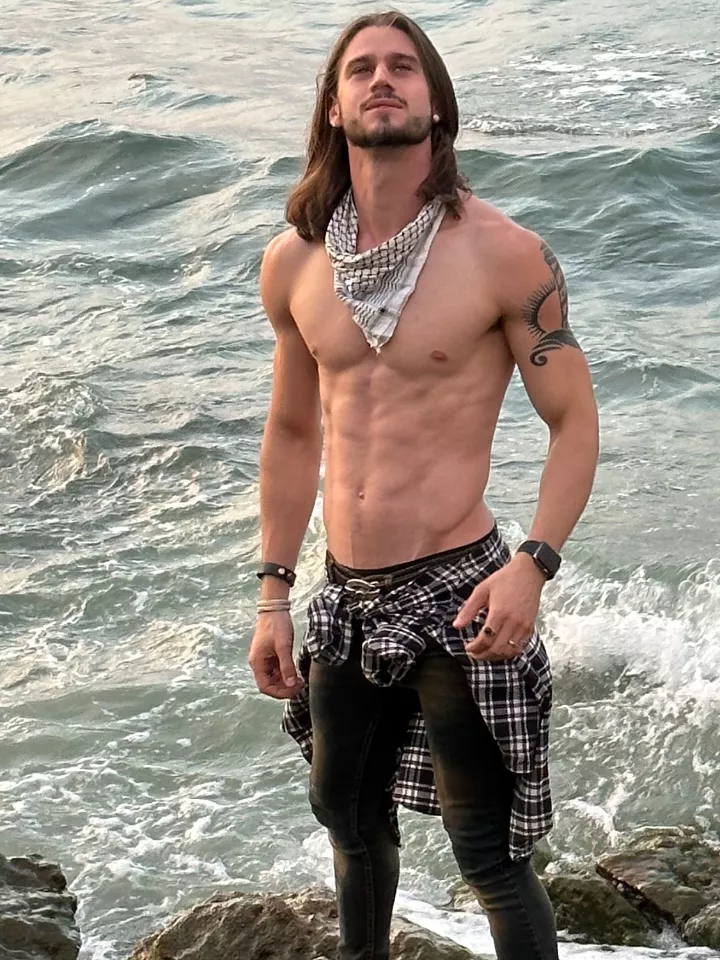 lighthouse on the rocks