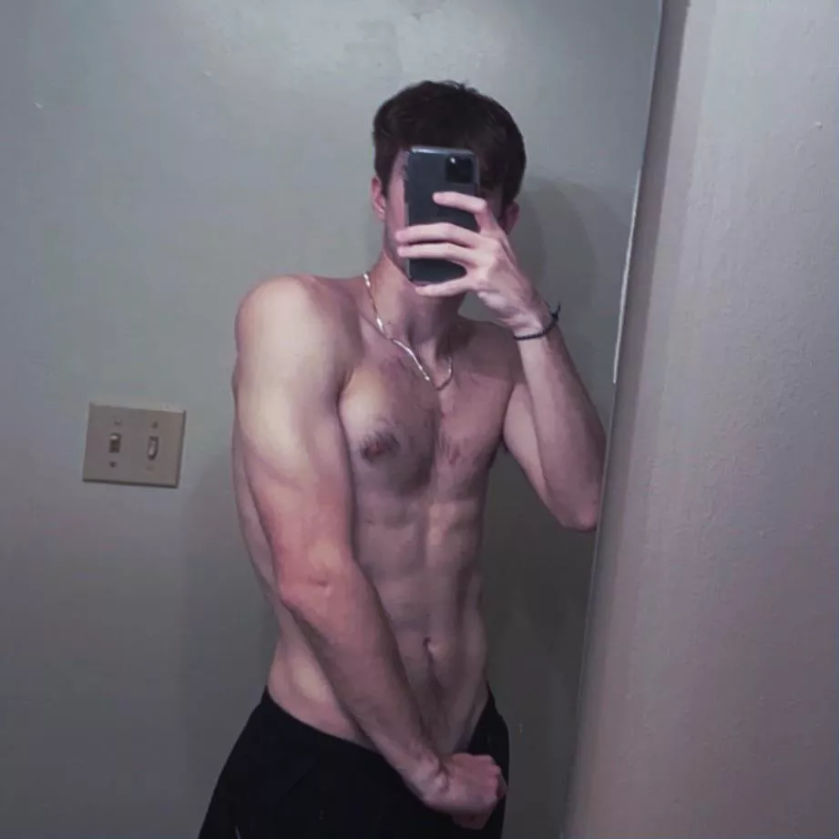 (m)ight new to Reddit but not working out