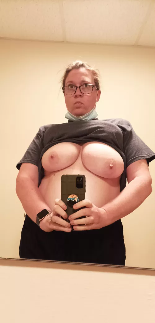 mirror selfies for the win!