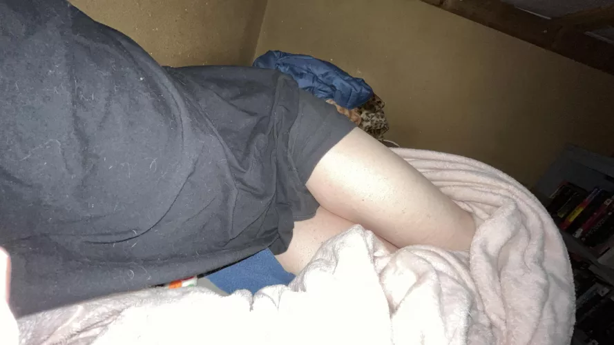 My beds empty hoping a dom will fill it