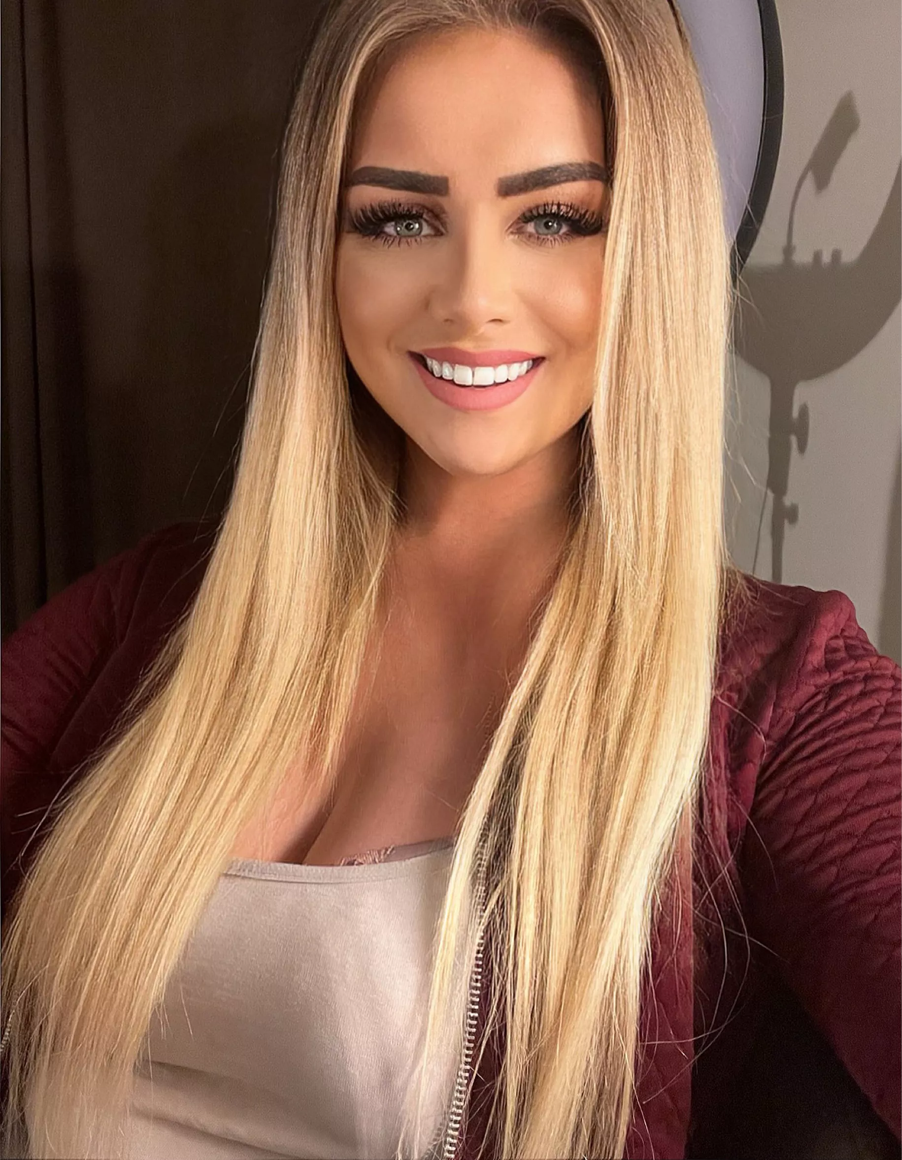 pretty face with dirty mind